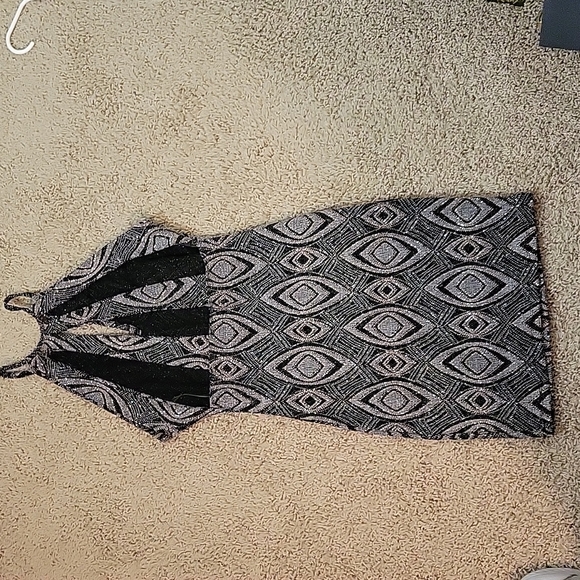 Kyrra Sparkly Party Dress - Picture 6 of 14